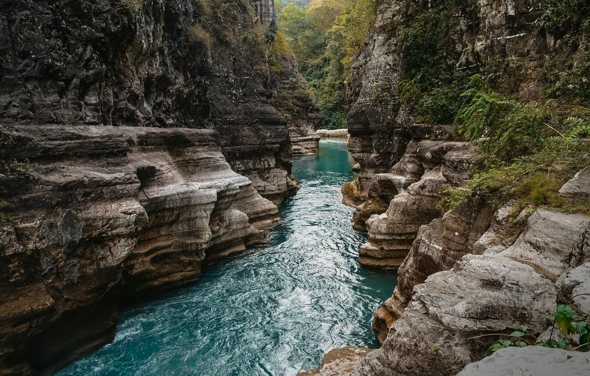 tanggedu-waterfall-explore-sumba-island-waterfalls-indonesia-copy